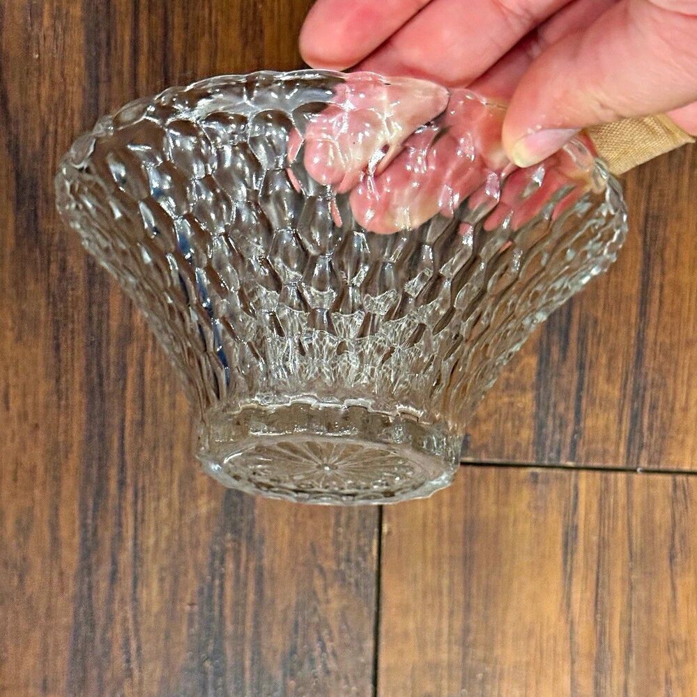 Vintage Clea Glass Honeycomb Pattern Round Bowl Flared Textured Decorative, B7